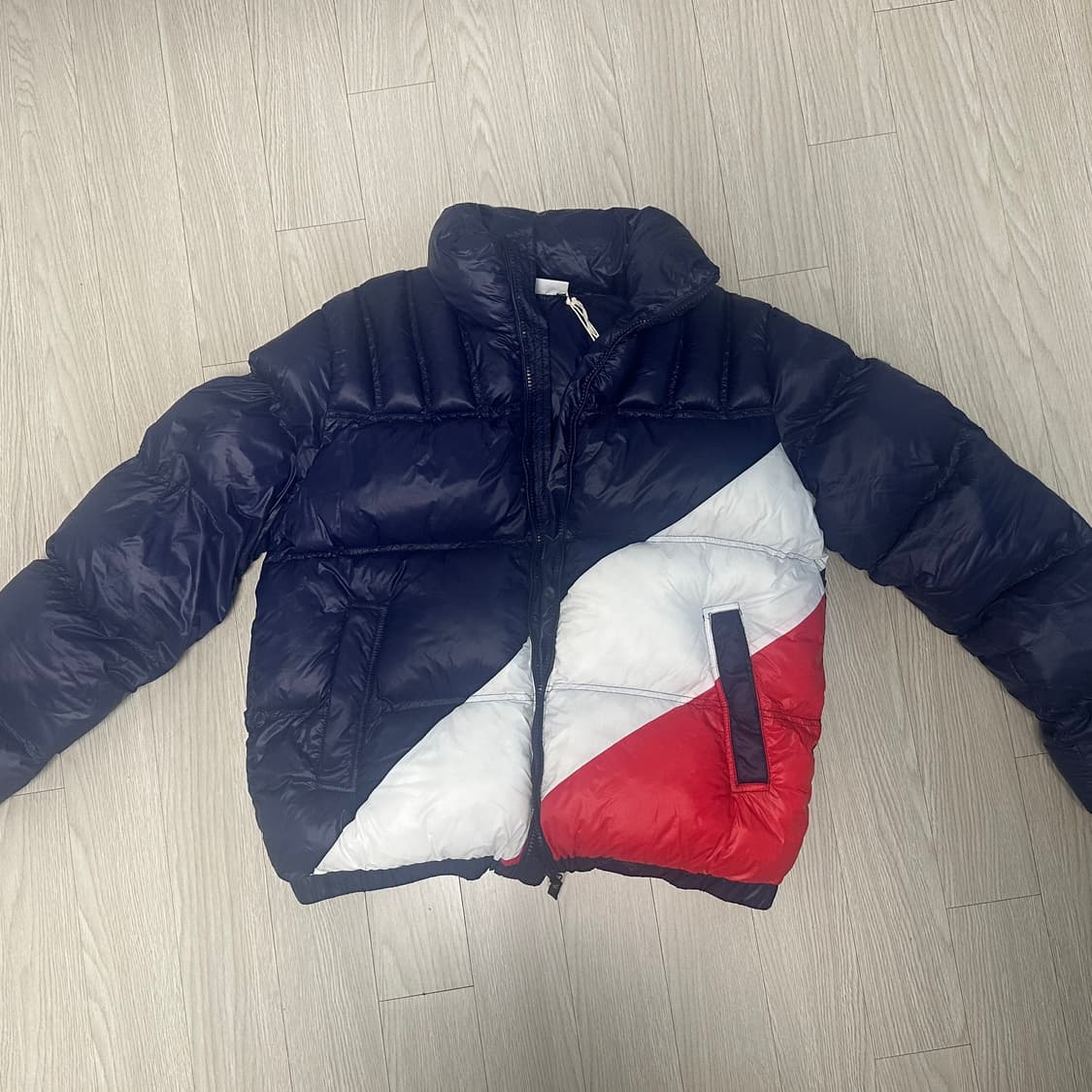 휠라 파니노퍼퍼 유광패딩 상품이미지2