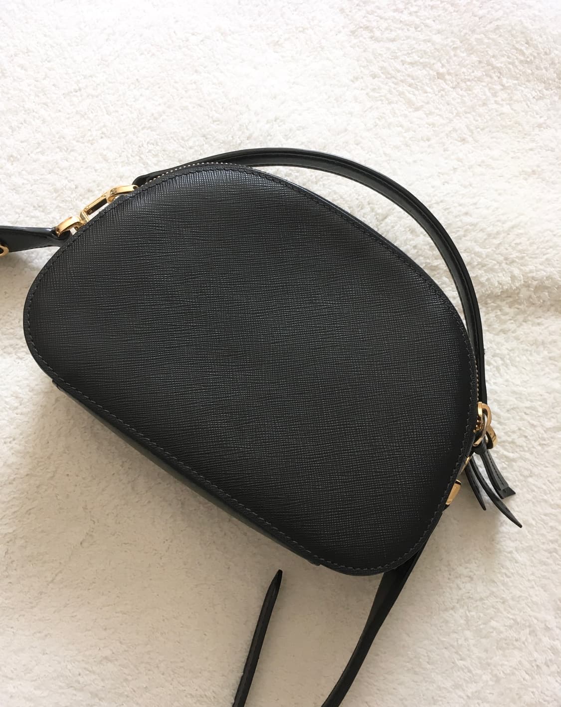 프라다 크로스백 블랙 사피아노 상품이미지4