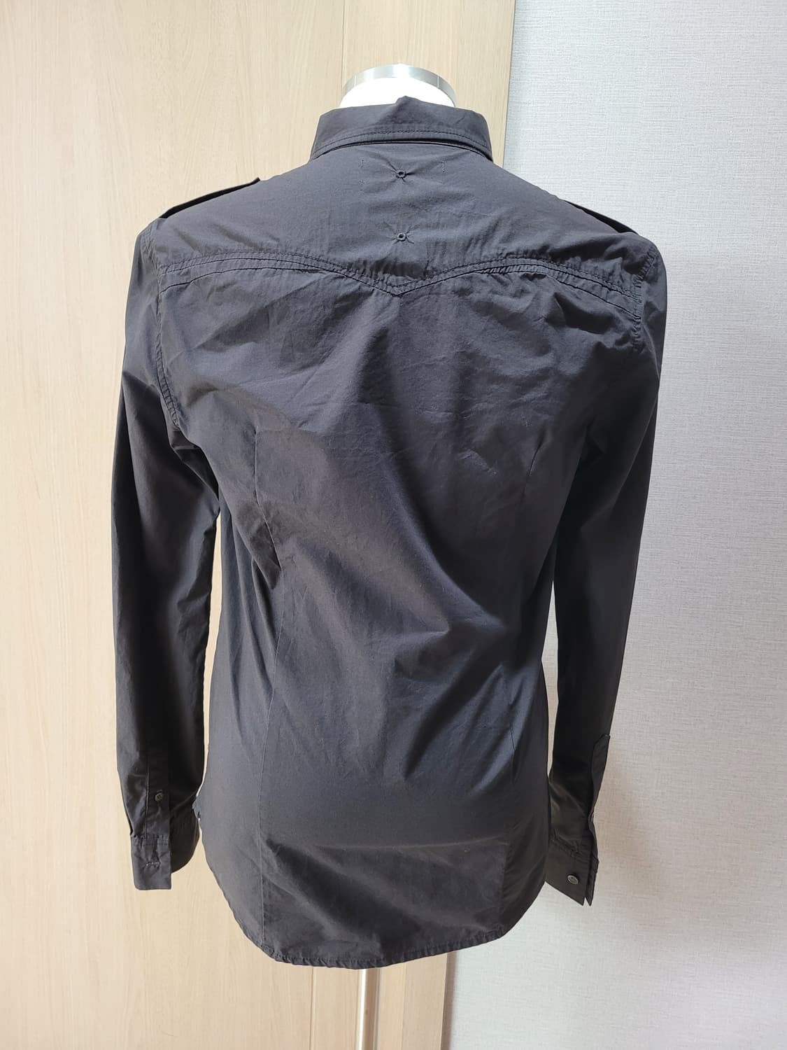 코데즈컴바인 남자 견장셔츠 100 다크그레이 상품이미지5