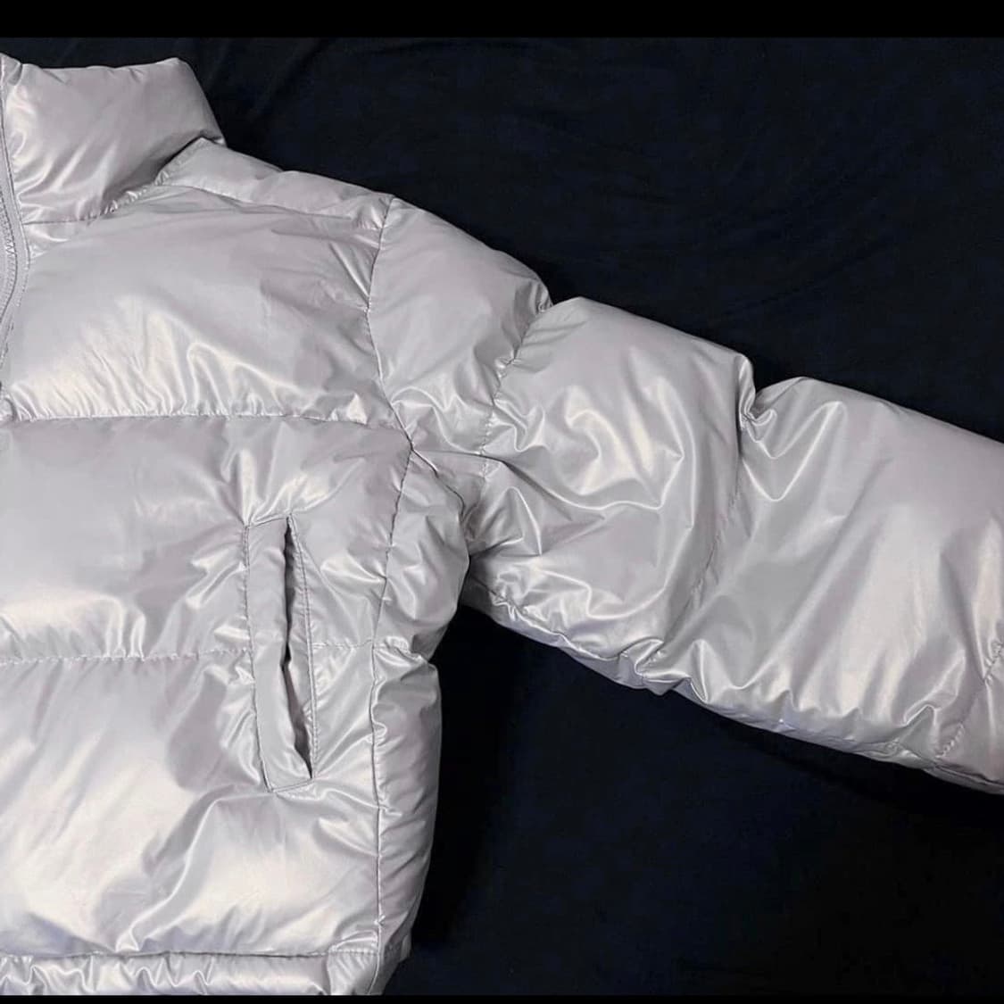 [Free] 비터셀즈 패딩 글로시 크롭 푸퍼 패딩 유광 패딩 (실버) 상품이미지4