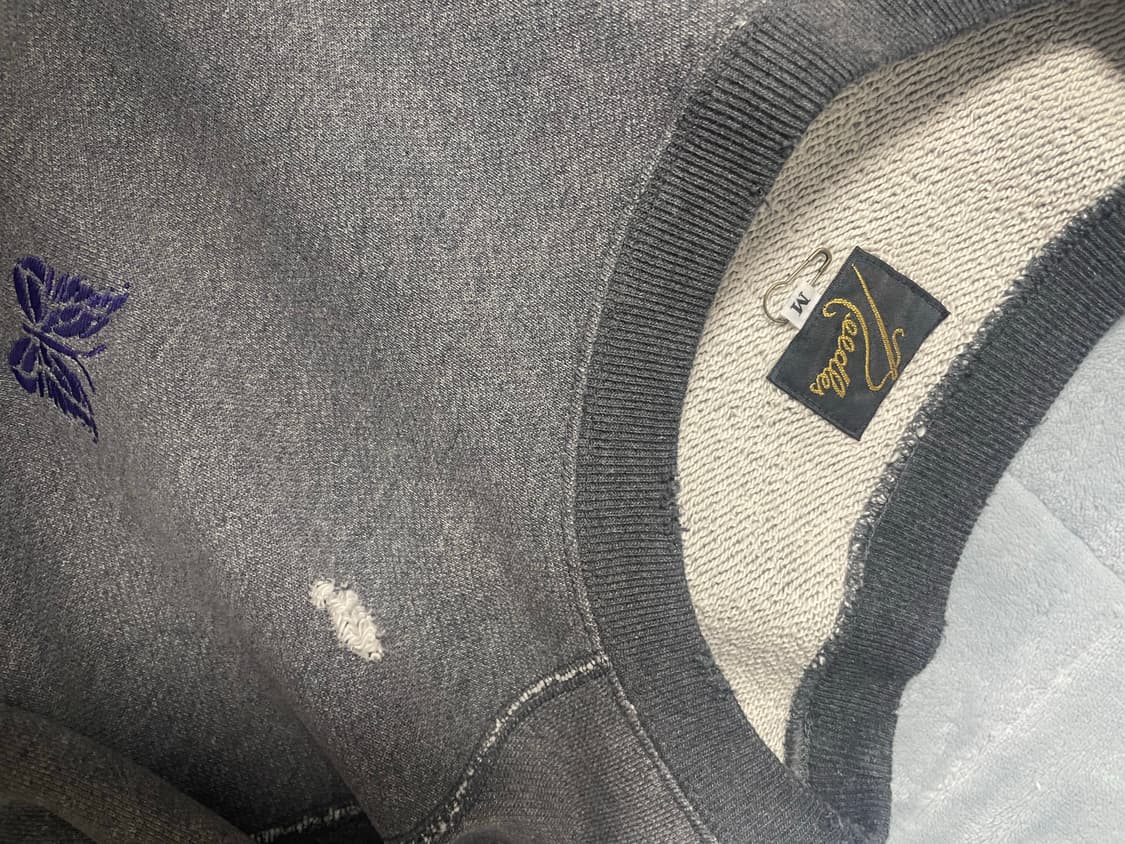 니들스 한정판 데미지 맨투맨 상품이미지2