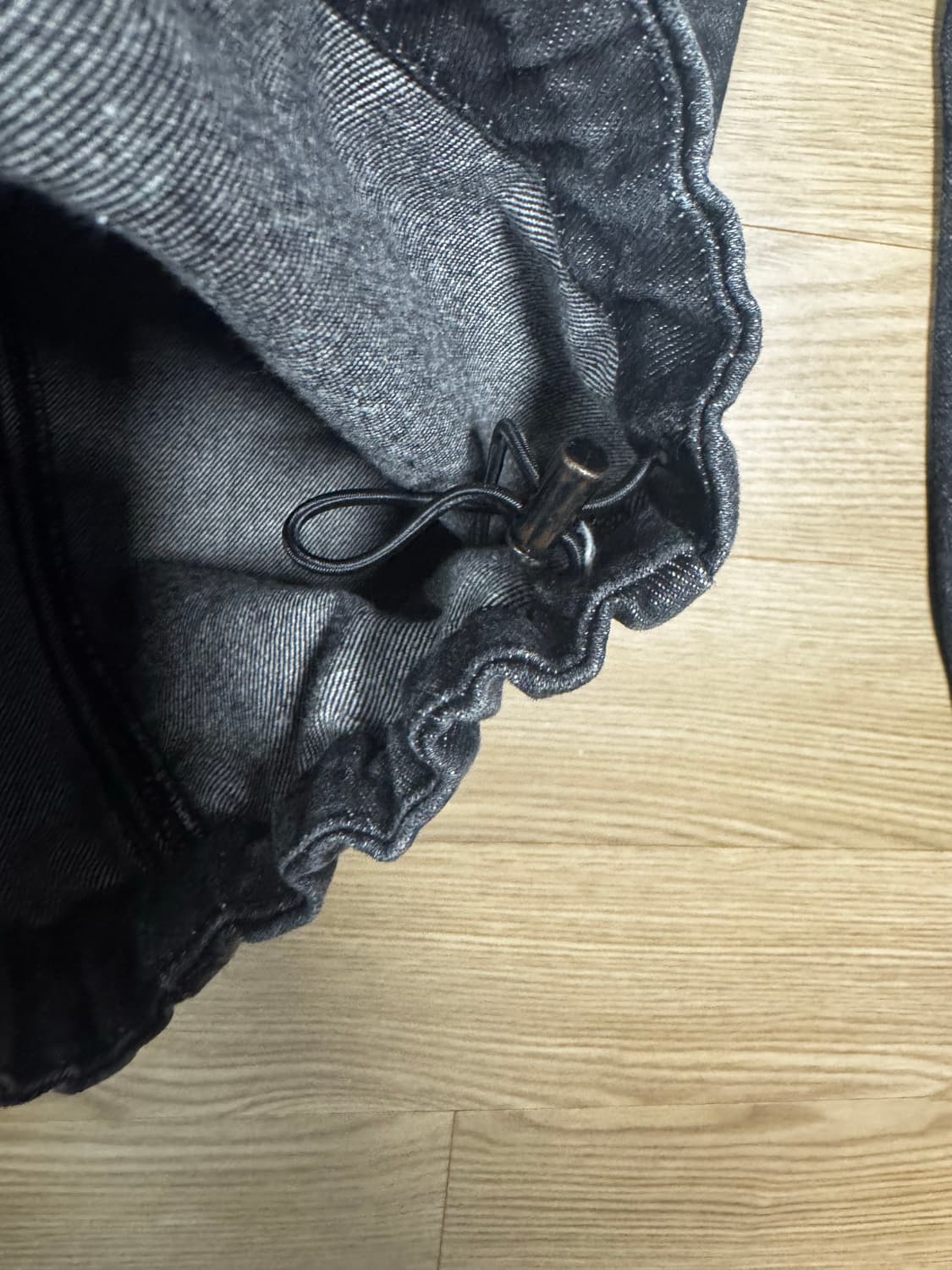 23FW 준지 데님 지퍼 디테일 와이드 팬츠 블랙 50 상품이미지3