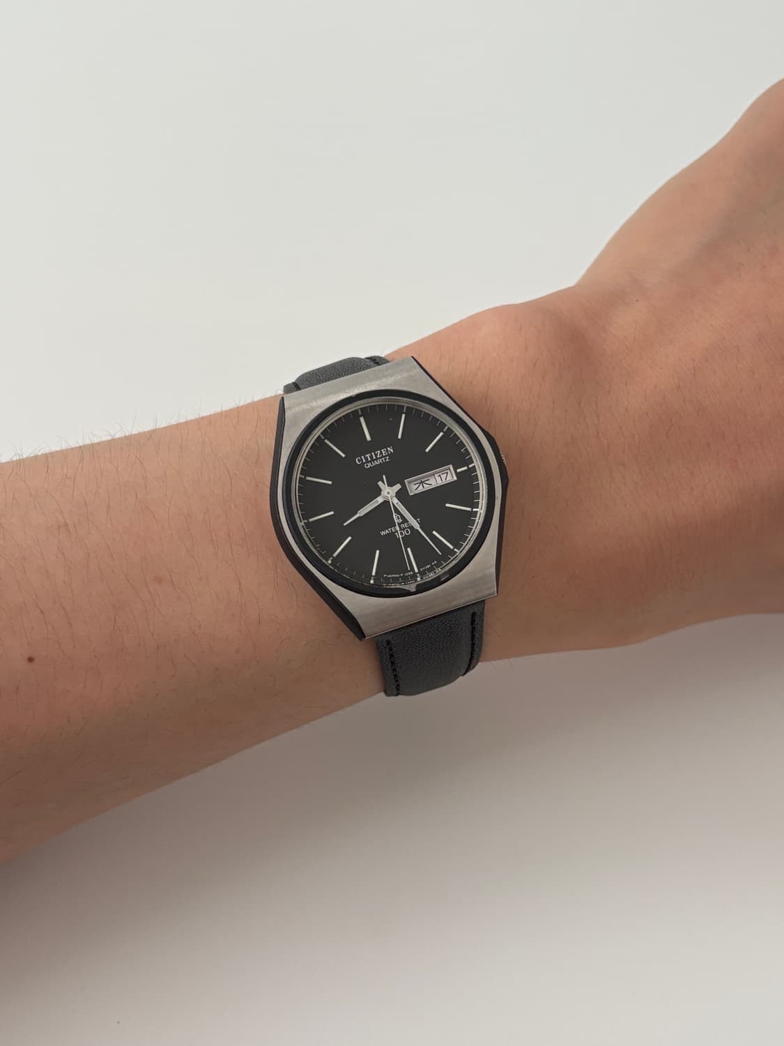 80s CQ black dial silver quartz  상품이미지3