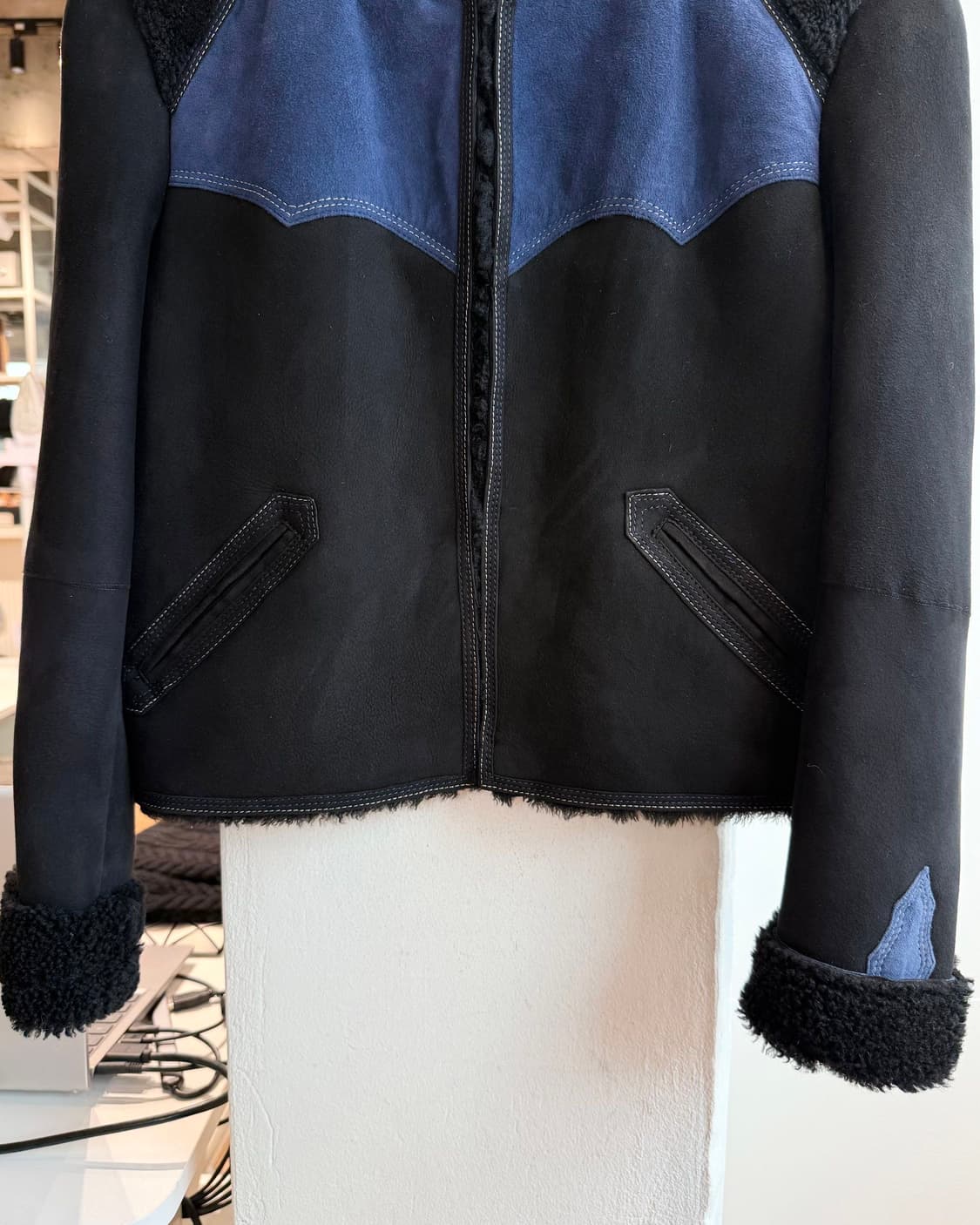 이자벨마랑 블랙 램 스웨이드 크롭 자켓  상품이미지6