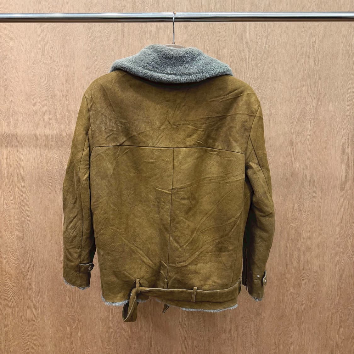 아크네 스튜디오 무스탕 자켓 램 시어링 퍼 트리밍 디테일 브라운 상품이미지3