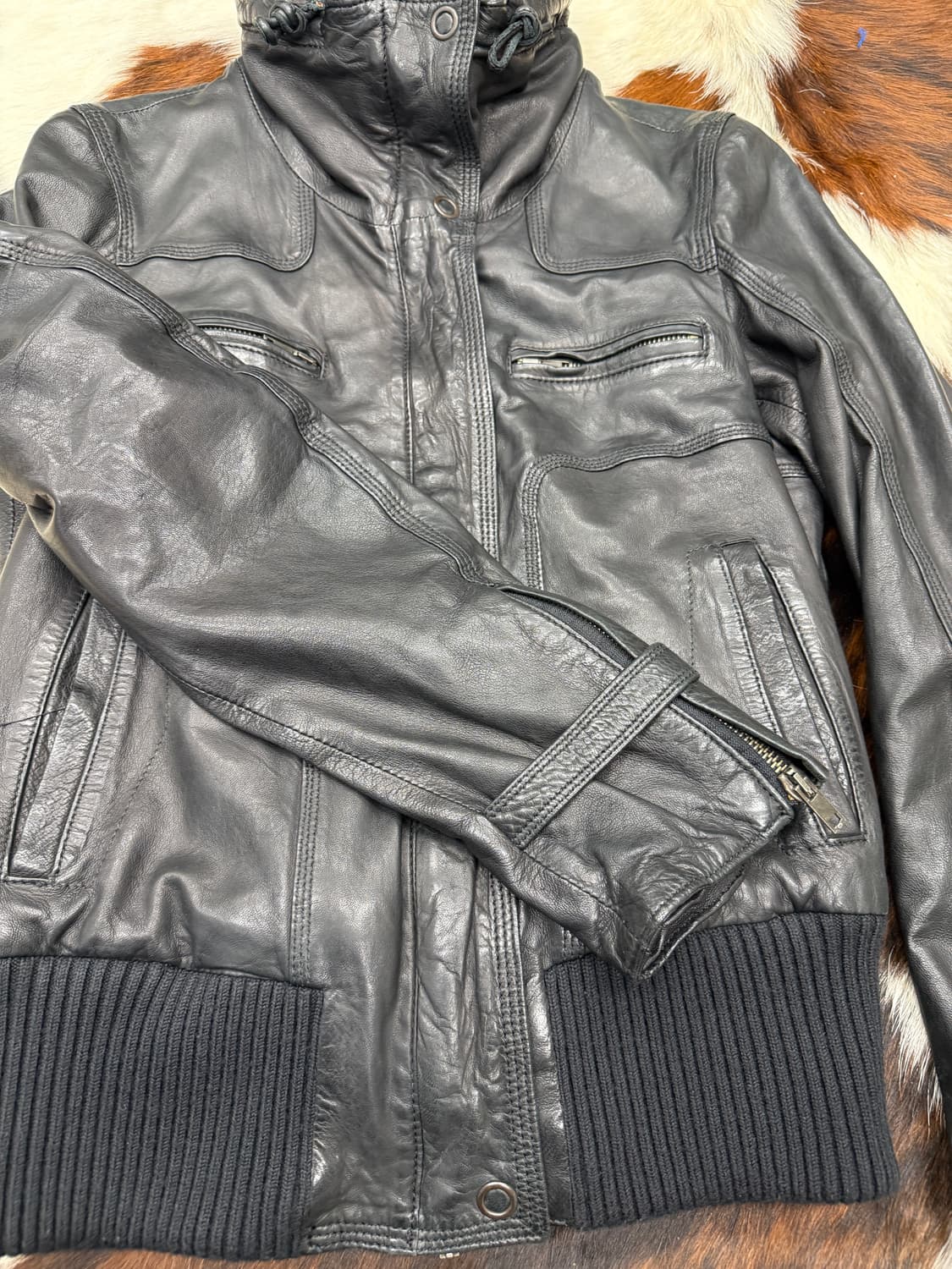 Salvatore santoro 파일럿 하이넥 램레더 자켓 상품이미지3