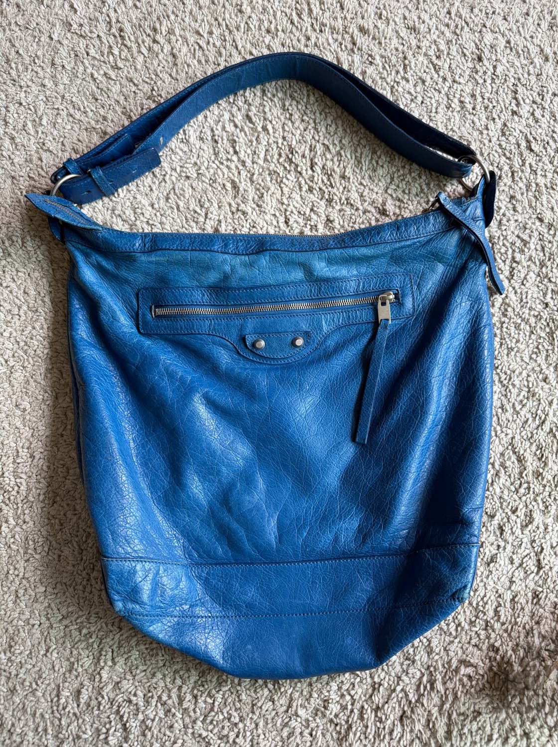 발렌시아가 클래식 데이 모터백 상품이미지1