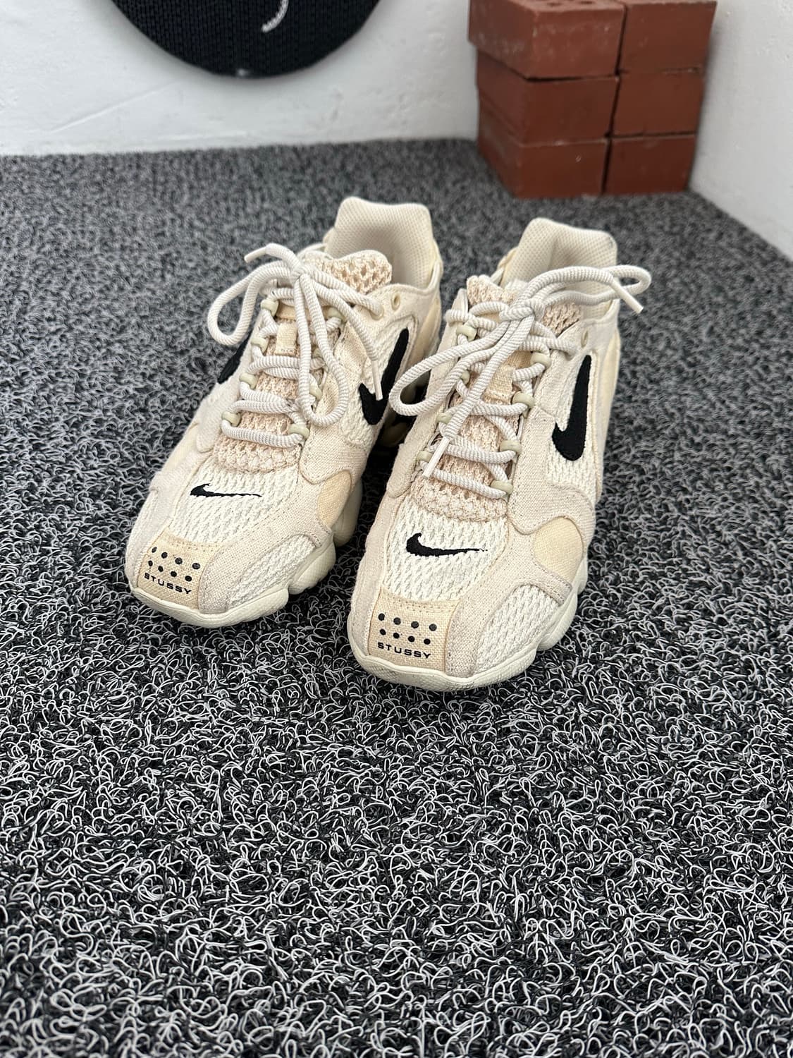 나이키 스투시 줌 스피리돈 케이지2 Fossil 265 상품이미지1