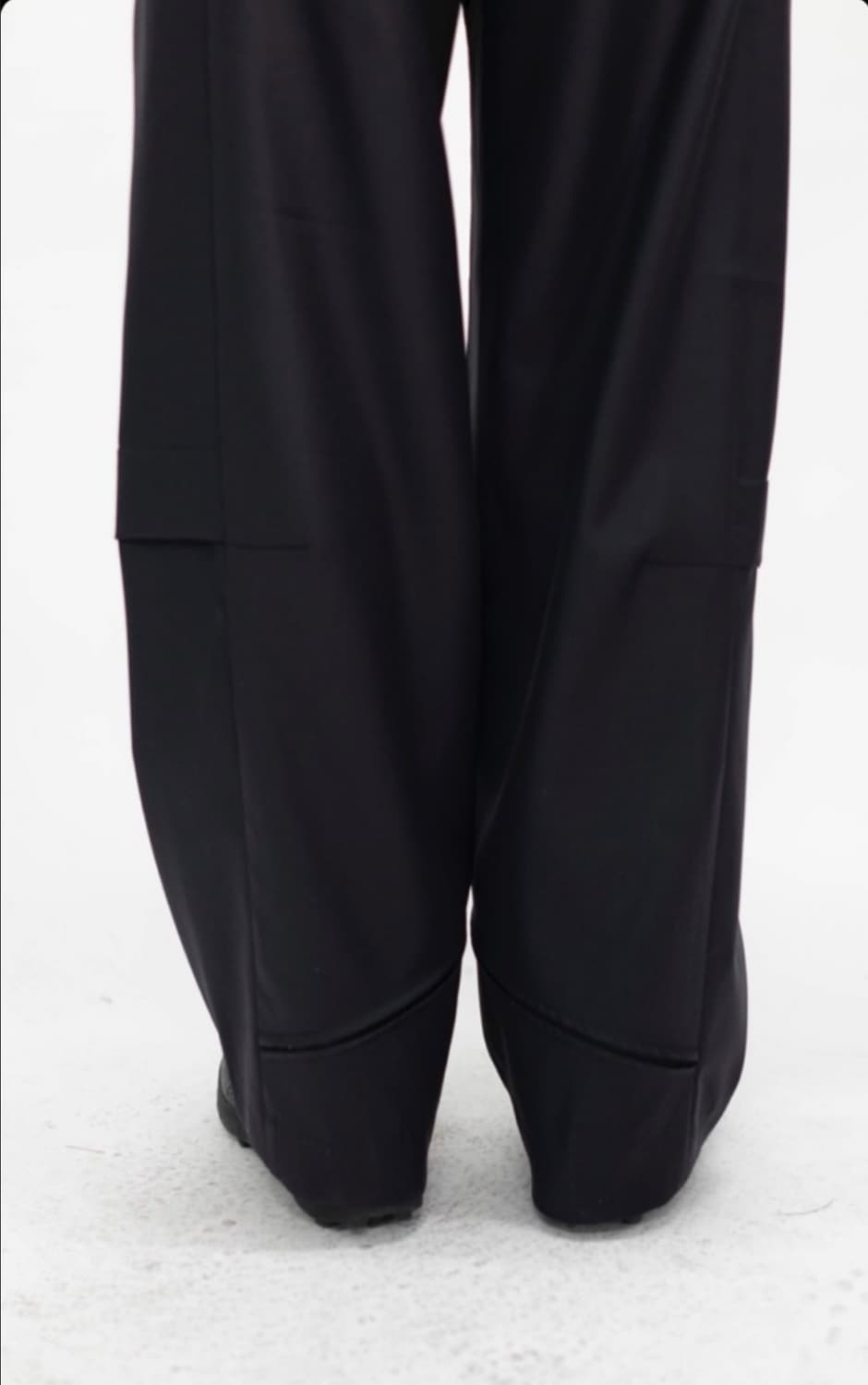 (4.26일 한정 할인) 폴리테루 슬래쉬 트라우저 네이비 상품이미지4