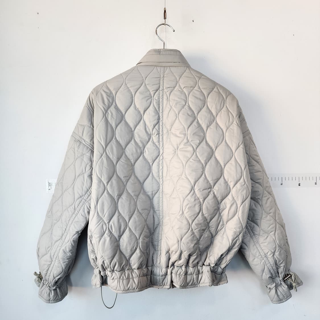 게스 퀼팅 봄버 자켓 아이보리 상품이미지6