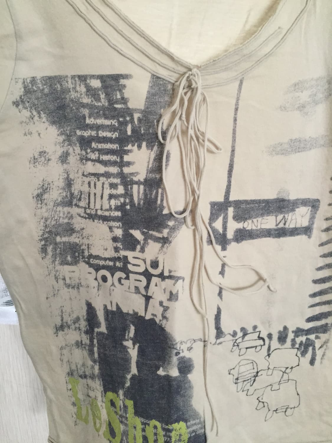 빈티지 프린팅 리본 디테일 반팔티셔츠 상품이미지2