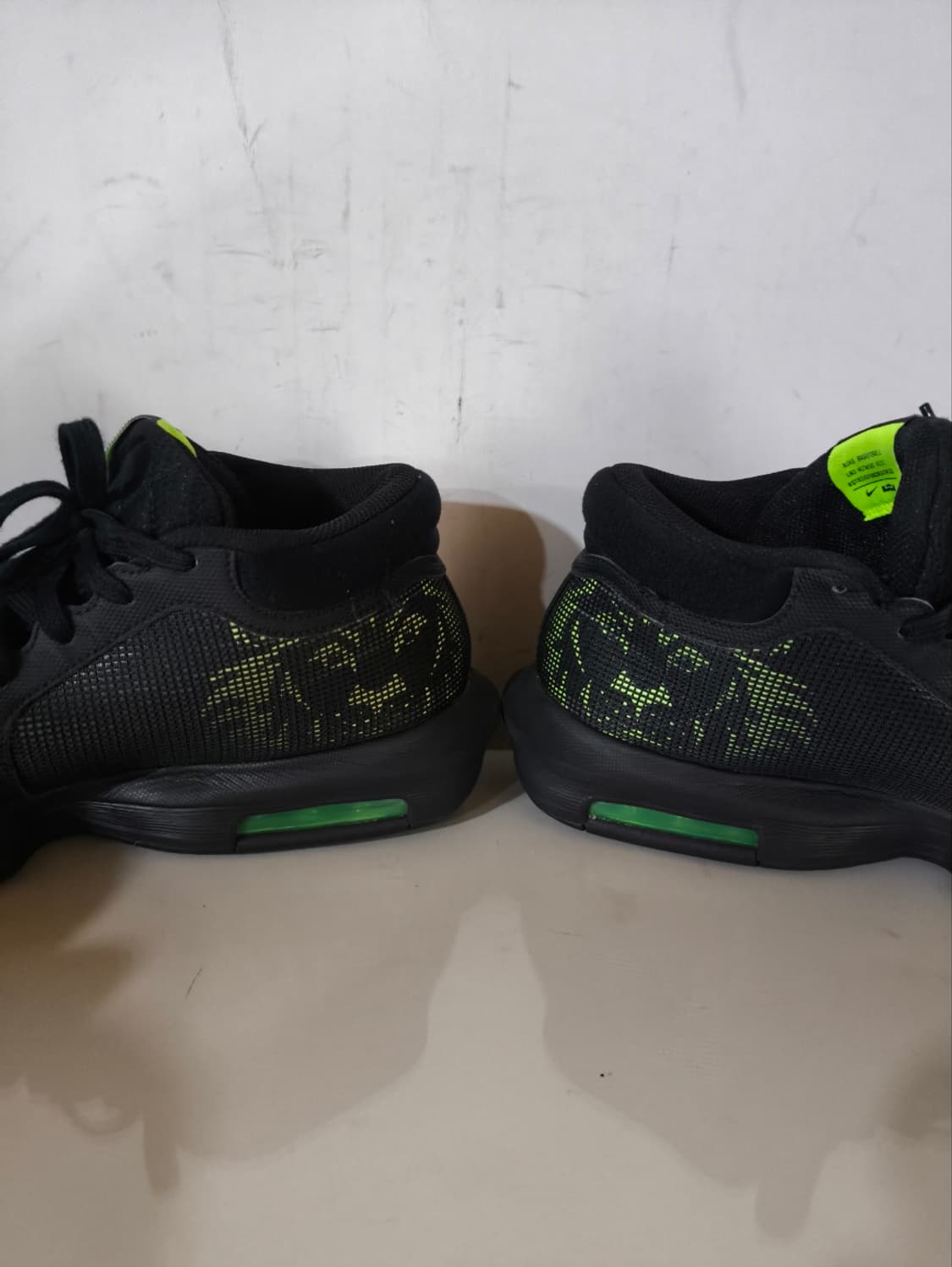 290mm 나이키 르브론 위트니스8 블랙볼트 농구화 상품이미지7