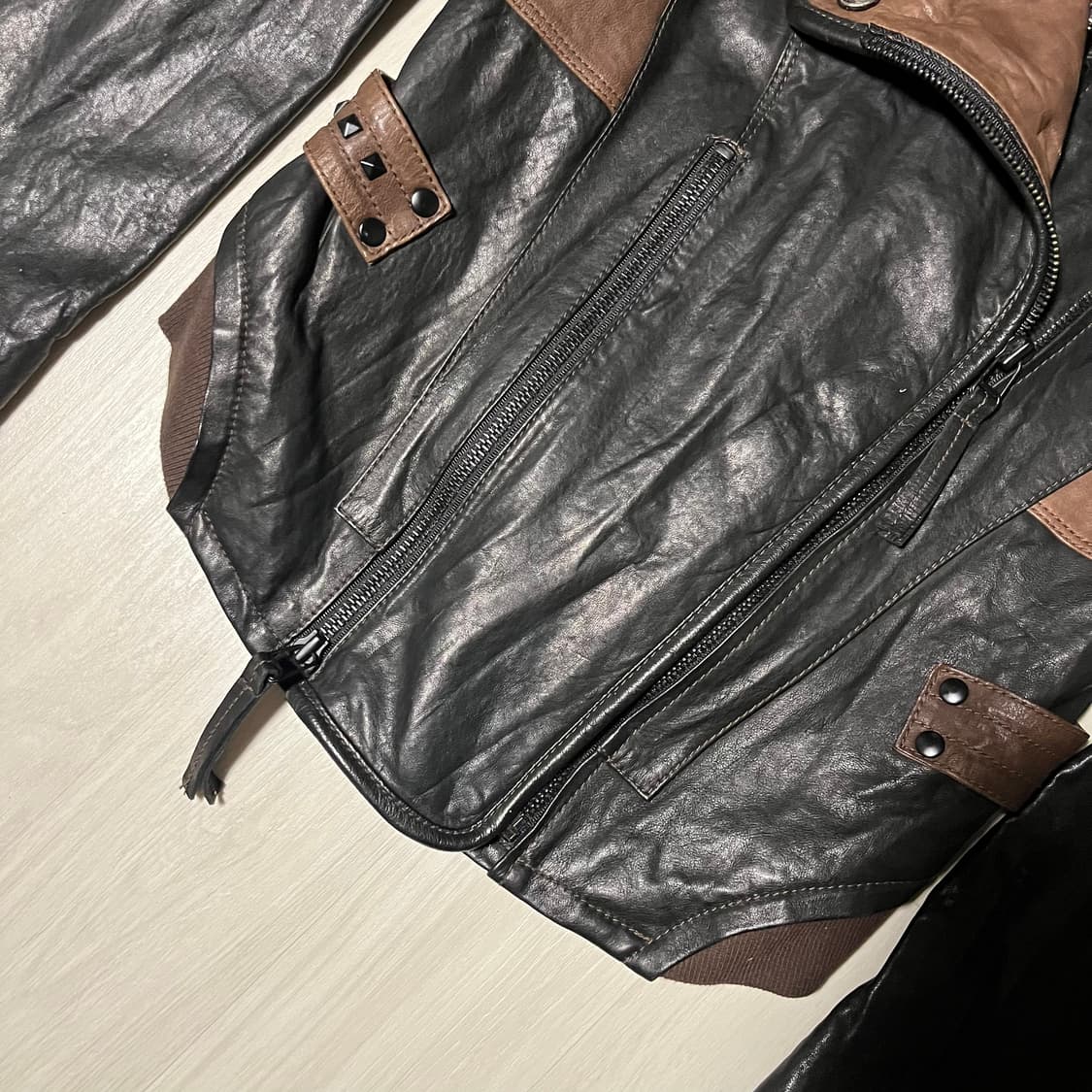 Leather . 믹스컬러 스터드 램스킨 자켓 상품이미지7