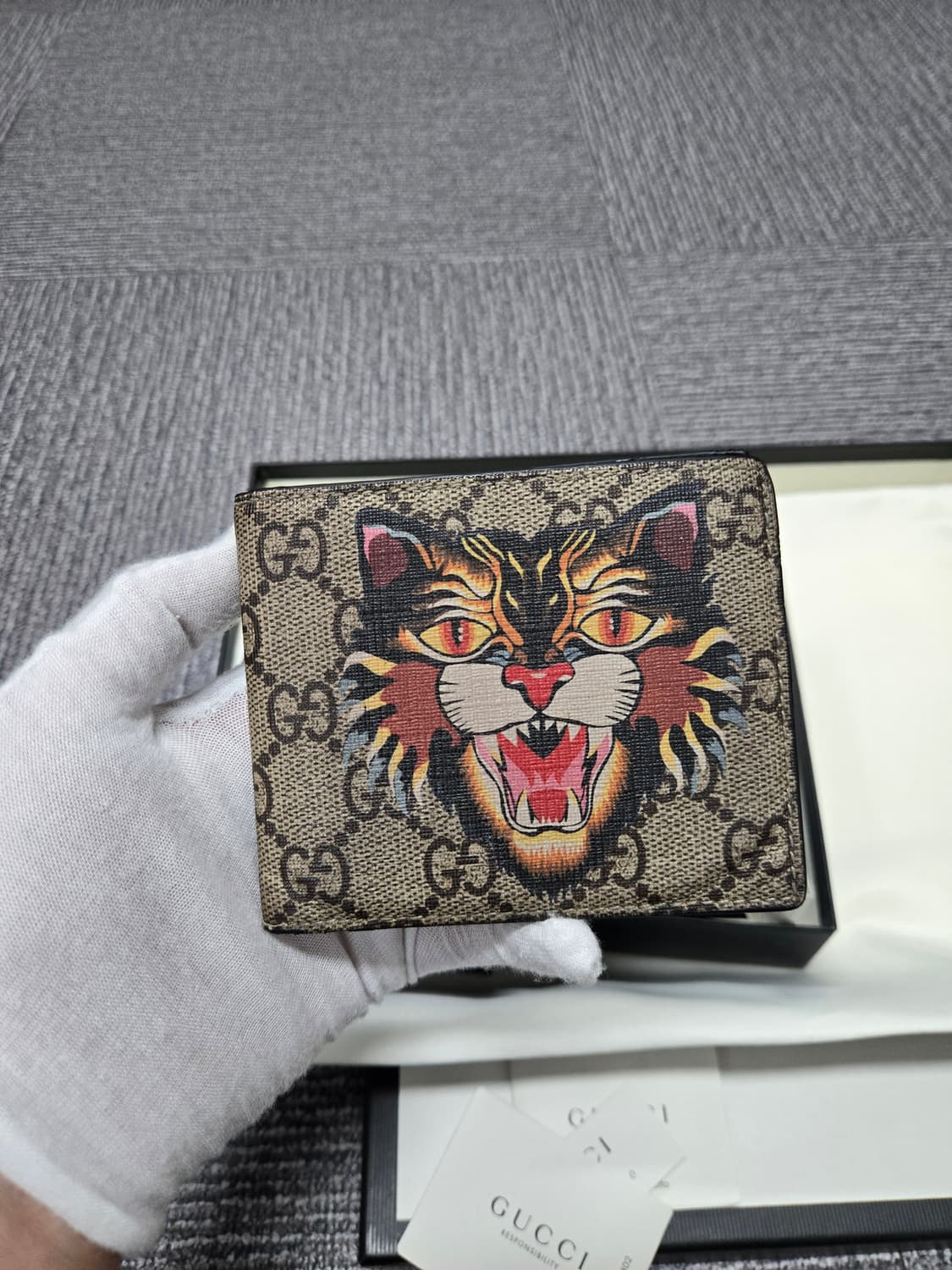 [특가][정품] 구찌 앵그리캣 반지갑 상품이미지1