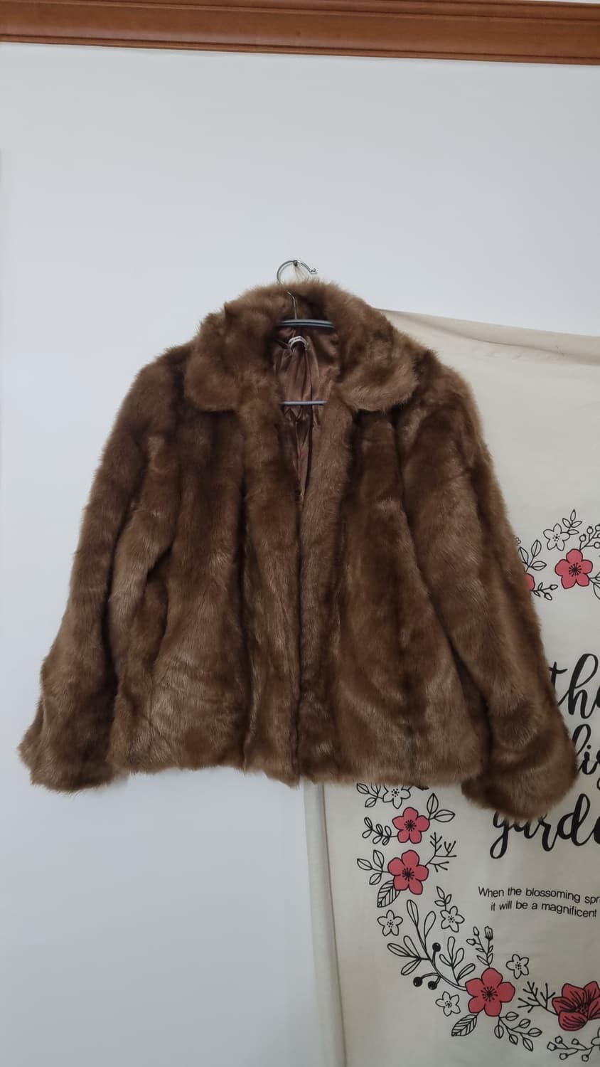 WE ARE 브라운 퍼 코트 F 상품이미지1