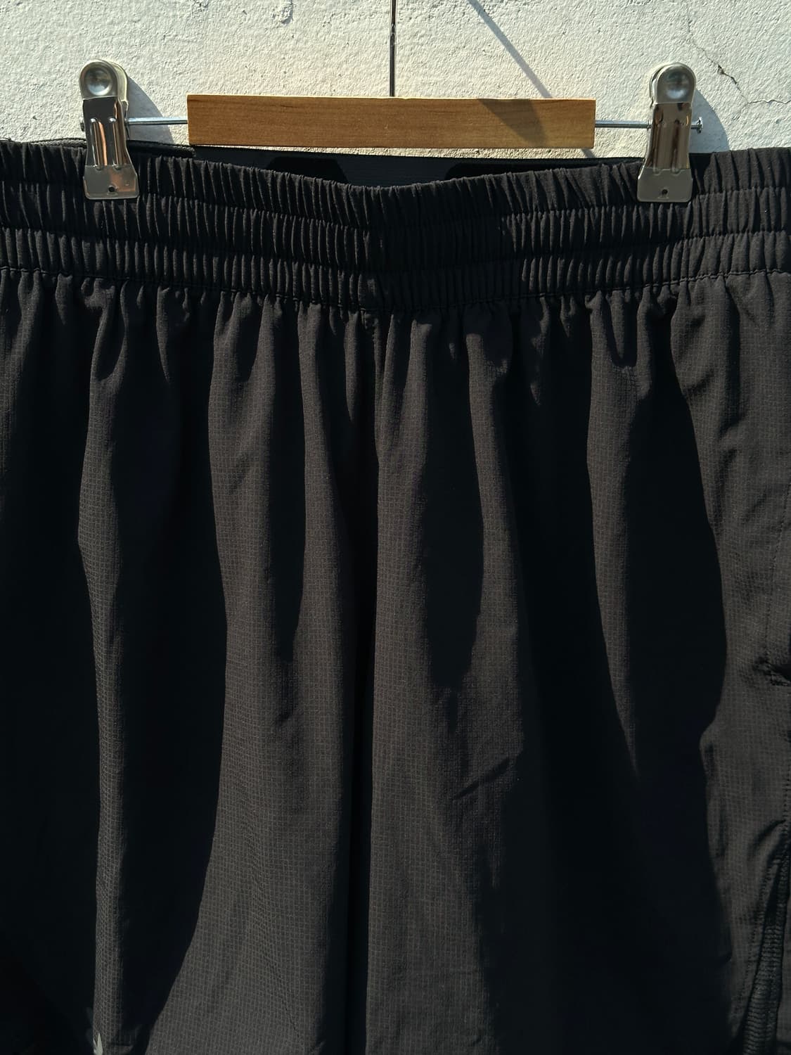 [M] 언더아머 블랙 러닝 반바지 상품이미지2