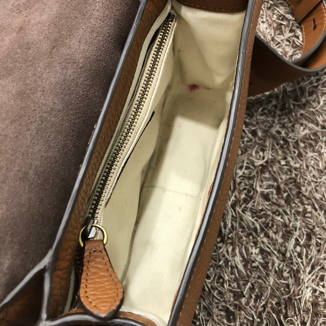 폴로 랄프로렌 페블 레더 레녹스 스몰 숄더백 상품이미지7