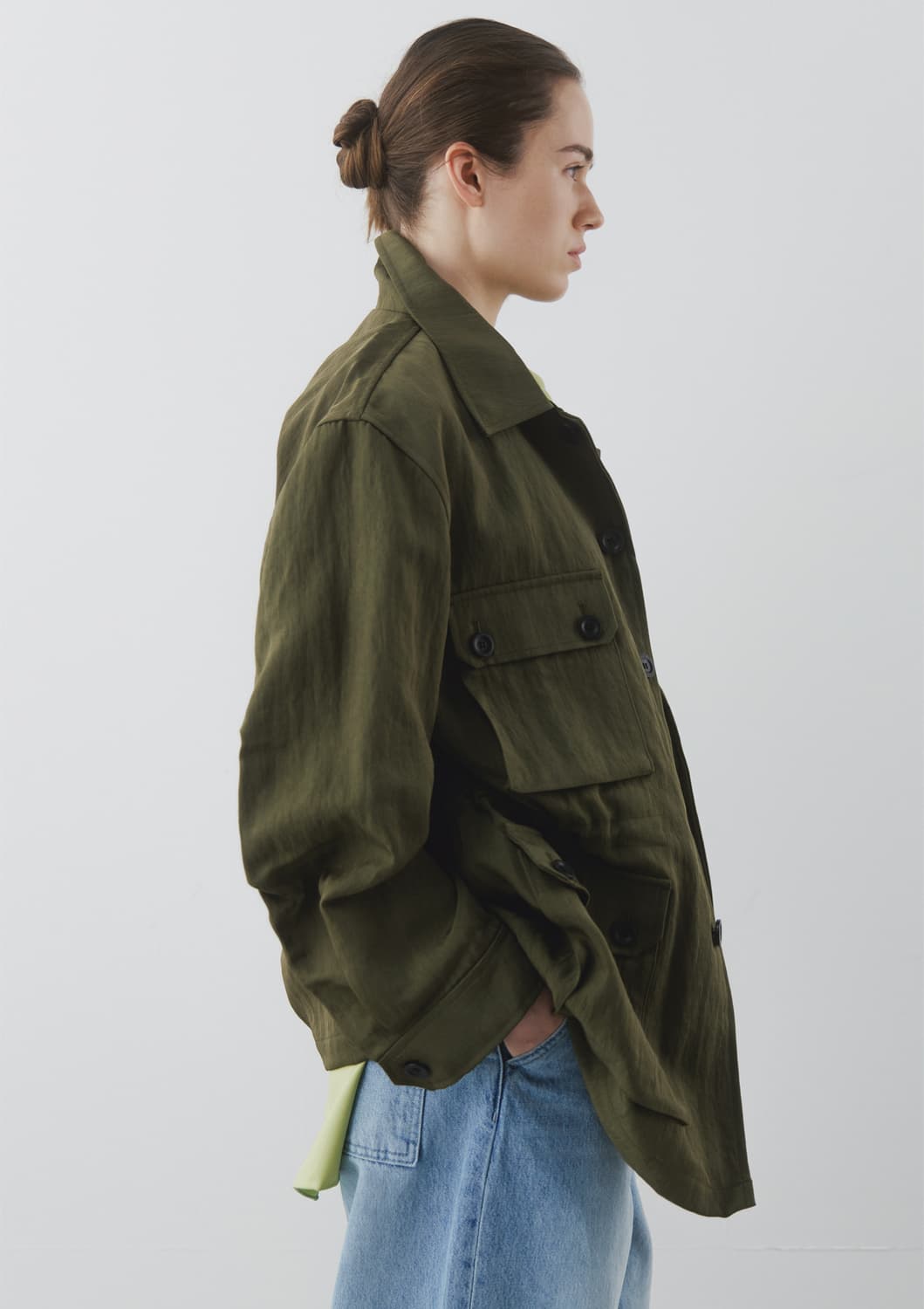 문달 Luster Safari Jacket in Olive s사이즈 상품이미지3