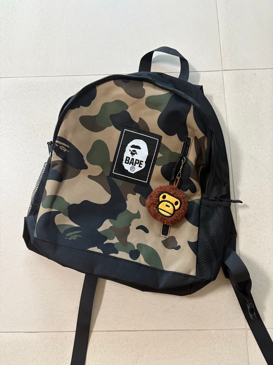 베이프 백팩 (마일로 키링 포함) 새상품 가방 정품 상품이미지1