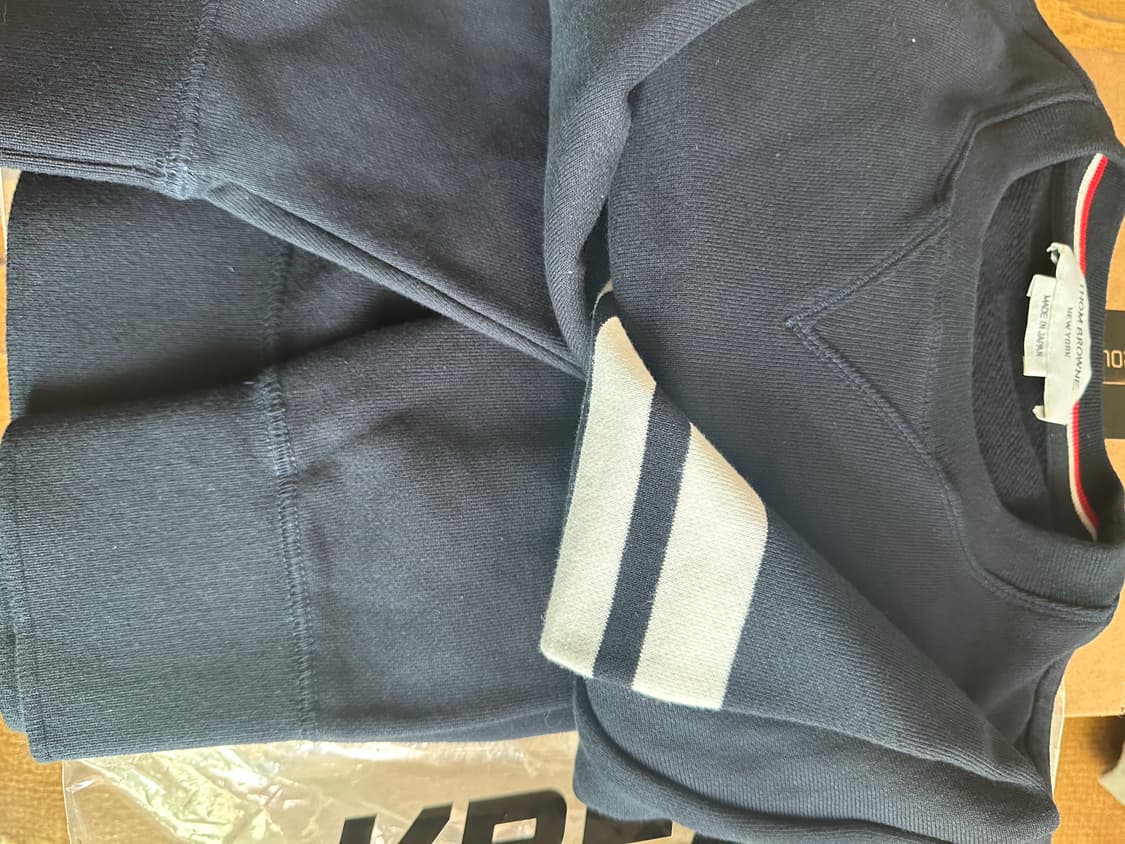 [3] 톰브라운 엔지니어드 4선 네이비 스웨트셔츠 네이비 상품이미지3