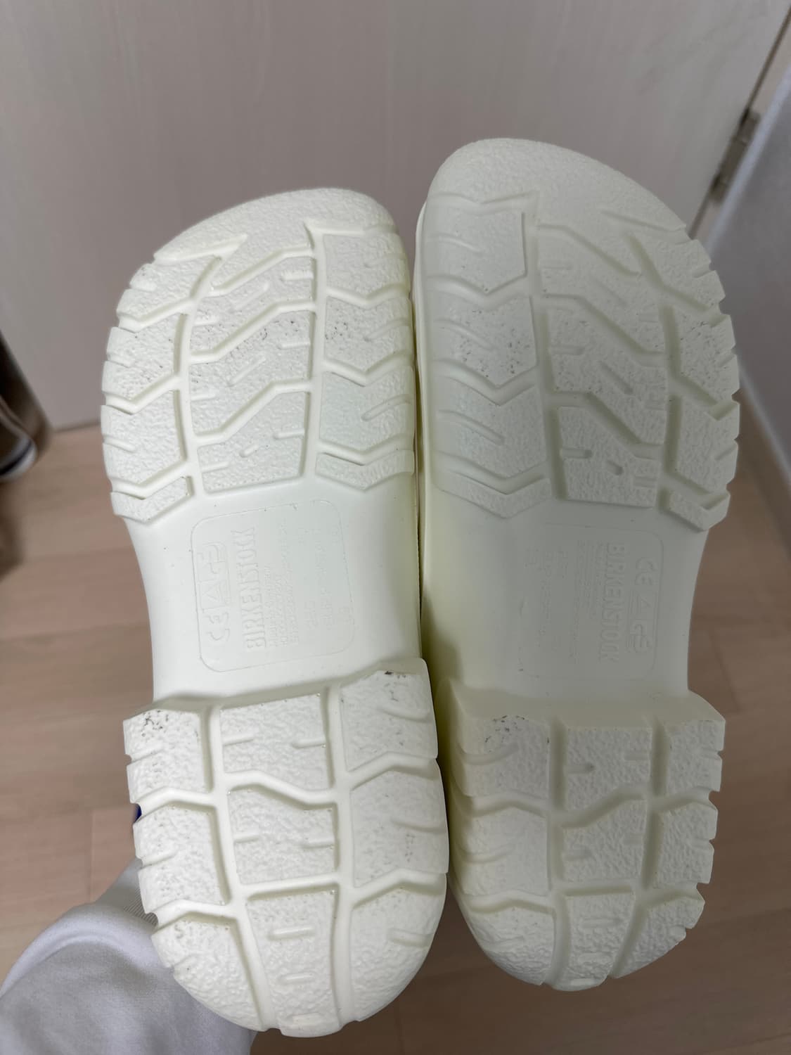 버켄스탁 A630 클로그 화이트 EU40 260 상품이미지2