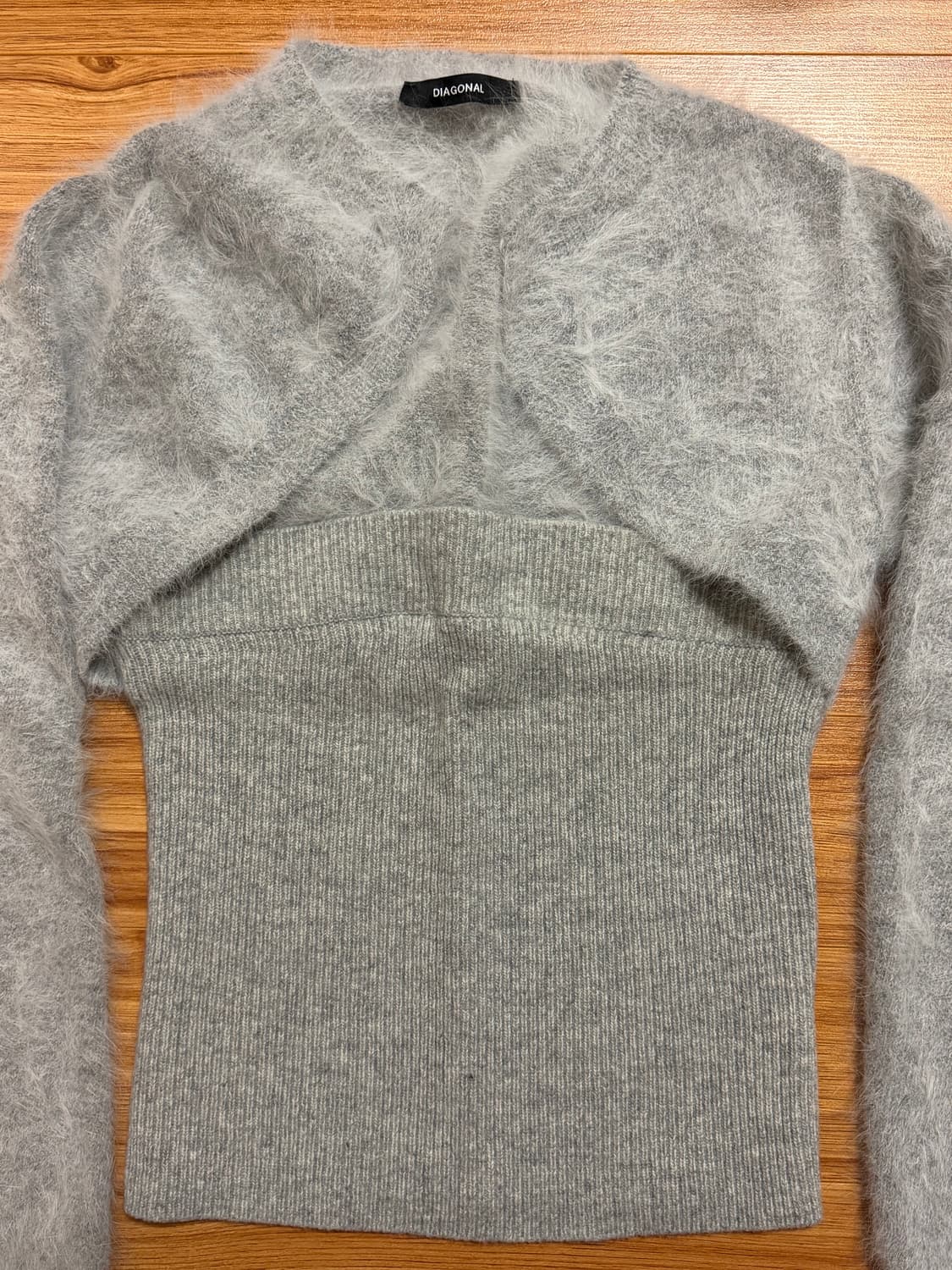 다이애그널 레이어드 튜브탑 가디건 (그레이) 상품이미지4