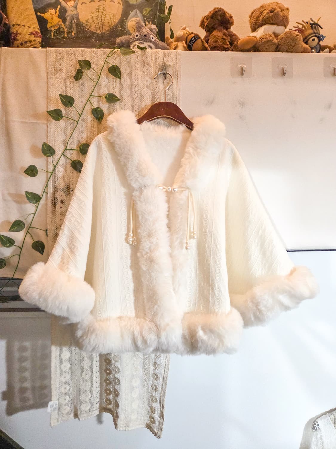 퍼 트리밍 퓨어 니트 케이프 자켓 상품이미지1