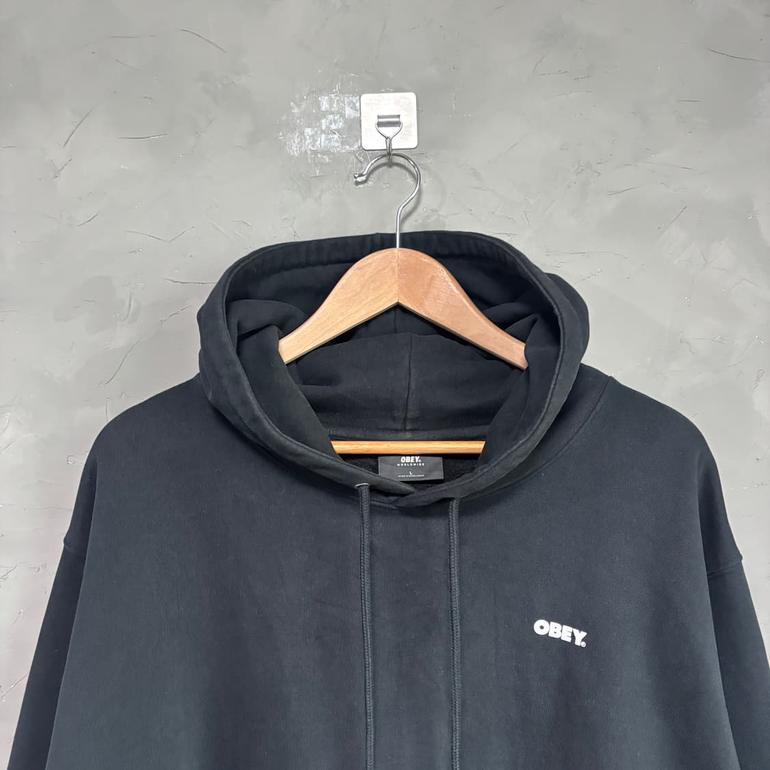 오베이 빅로고 후드 블랙 상품이미지2