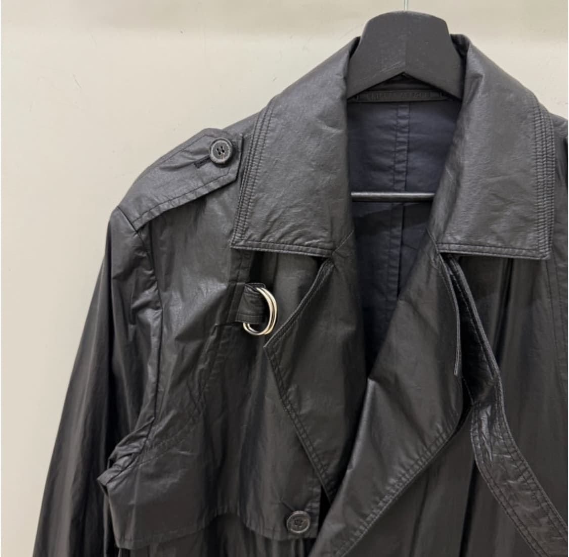 크리스 반 아쉐 더블 카라 페이크 레더 트렌치 코트 상품이미지8
