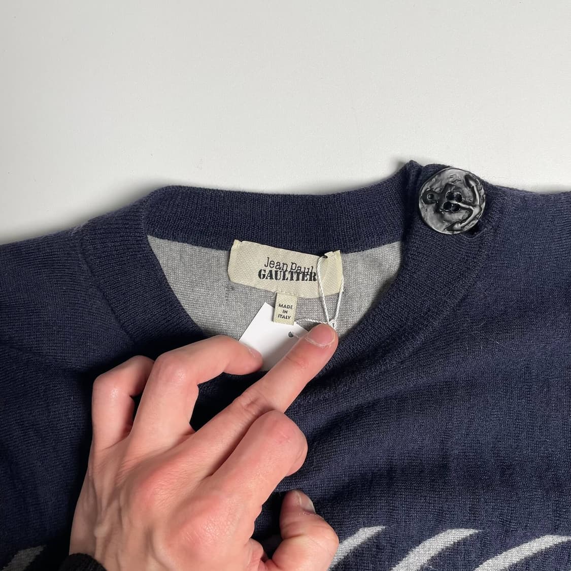 장폴고티에 네이비 버튼 스트라이프 니트 (italy)   상품이미지9