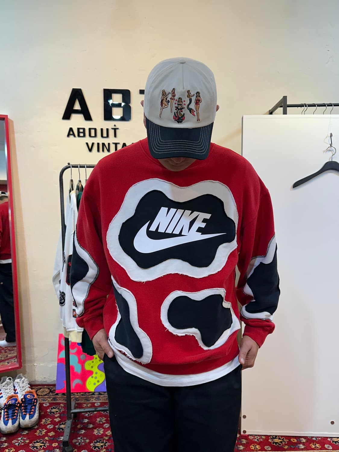 나이키 아플리케 커스텀 맨투맨 레드 상품이미지1