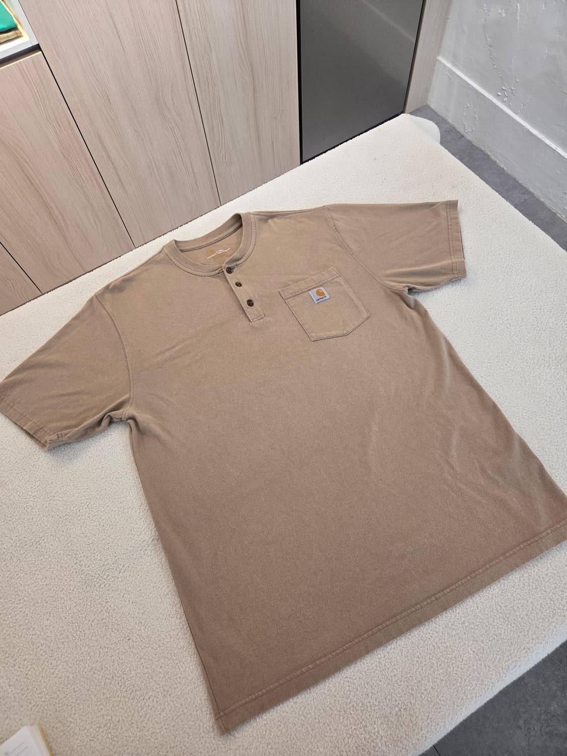 맛있게 익은 칼하트 반팔 헨리넥 티셔츠 베이지 L 상품이미지3