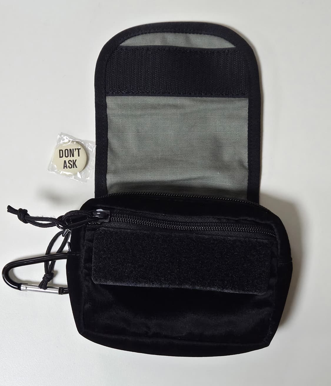 슈프림 벨벳 미니 파우치 블랙 상품이미지3