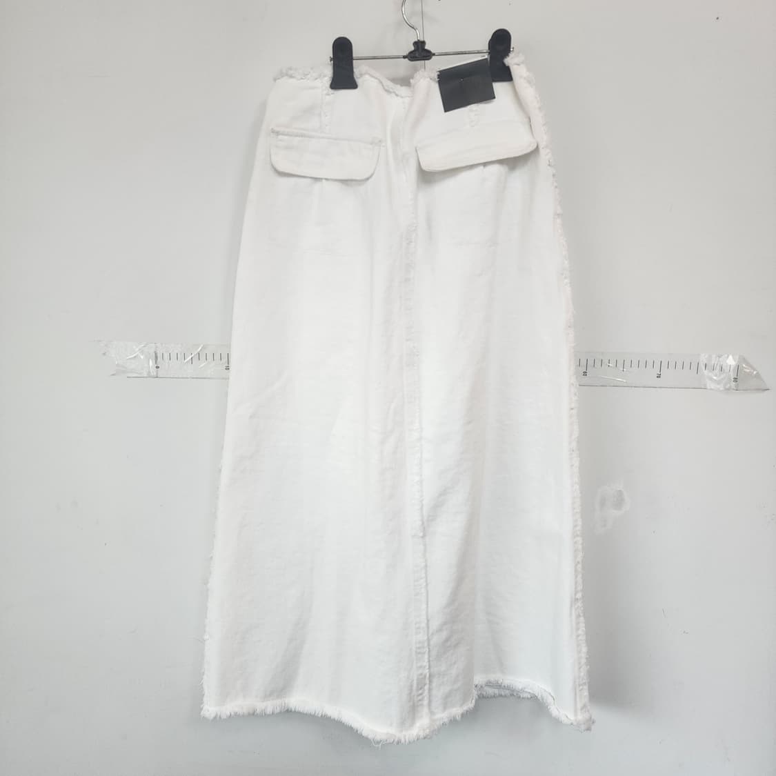 스타일난다 화이트 데님 컷팅 스커트 상품이미지9
