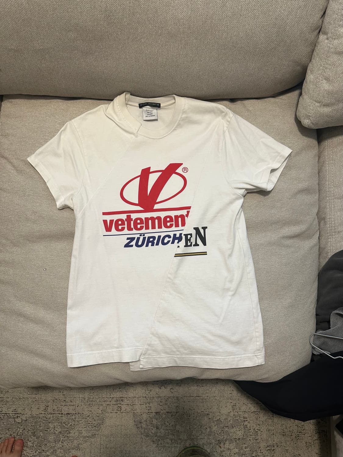 Vetements SS18 Zürich reconstructed tee 상품이미지2