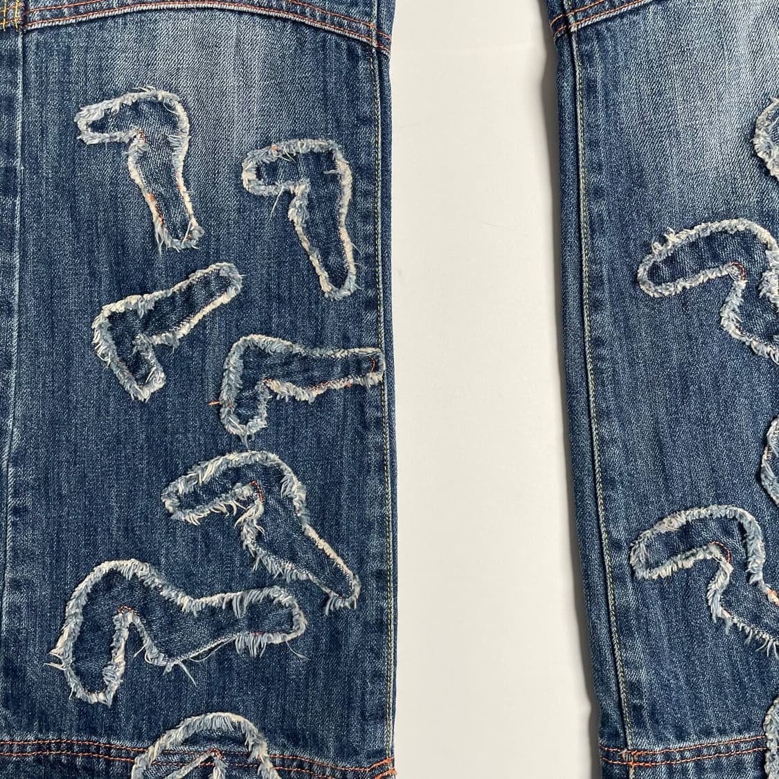 Evisu 시그니쳐 패치 부츠컷 팬츠 상품이미지5