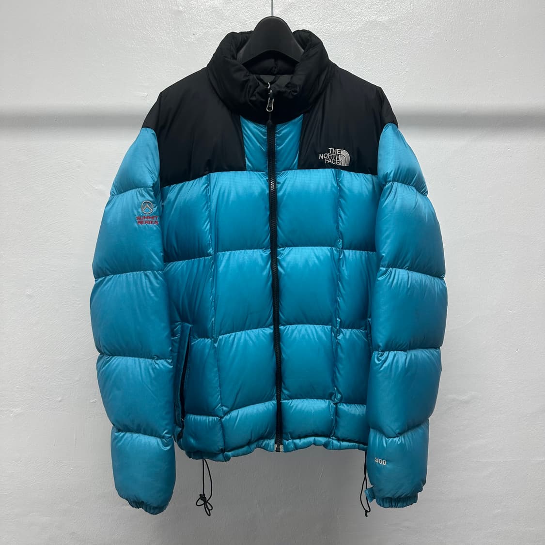 노스페이스 써밋 로체 패딩 상품이미지1