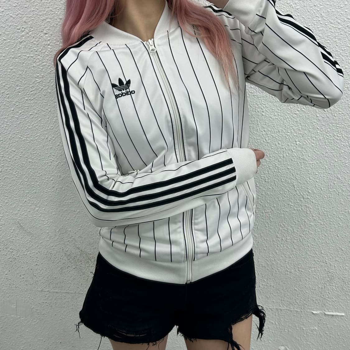 아디다스 블랙라인 화이트 블랙 단가라 트랙탑 85 상품이미지1