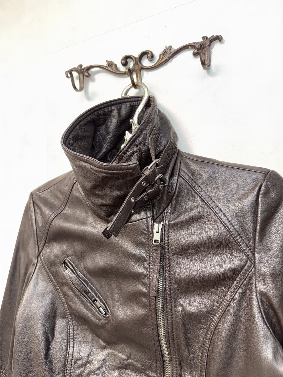 All Saints dark brown double buckle jk 상품이미지3