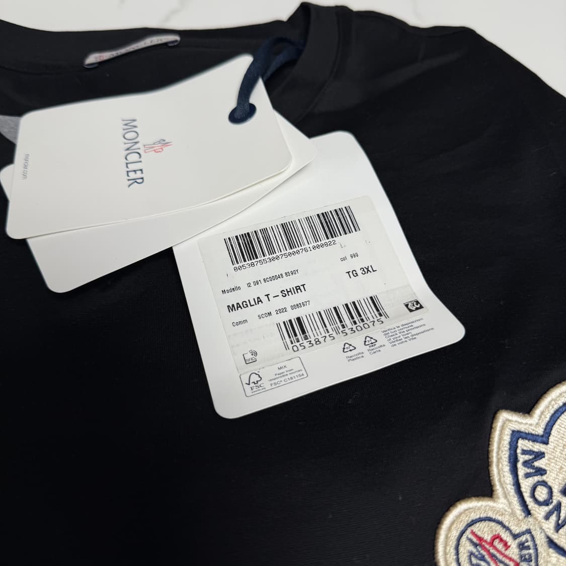 [3XL,새상품]몽클레어 더블 와펜 반팔 블랙 상품이미지3