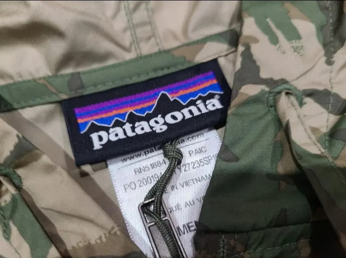 파타고니아 카모패턴 바람막이 상품이미지4