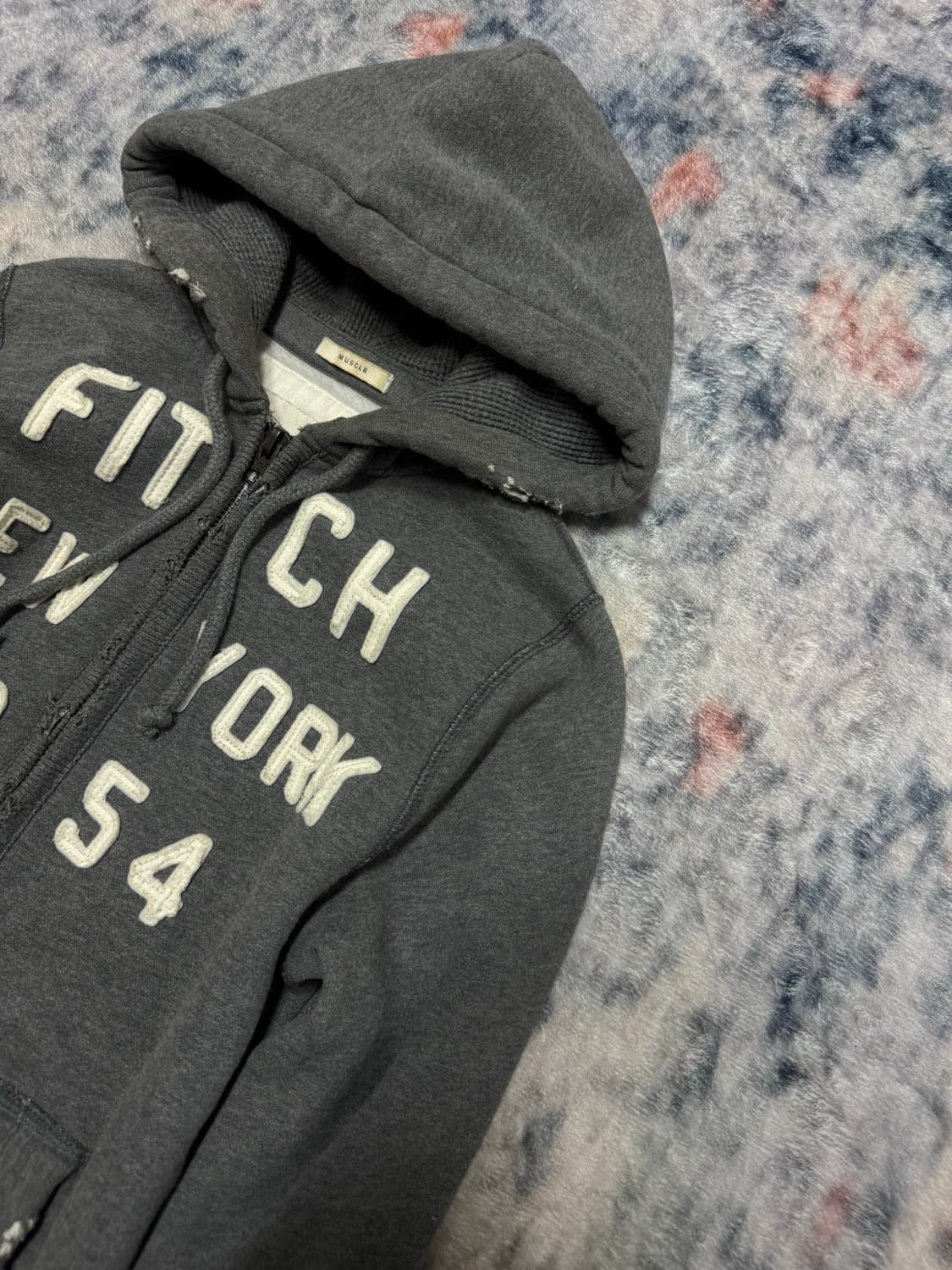 Abercrombie distressed y2k hoodie 상품이미지4