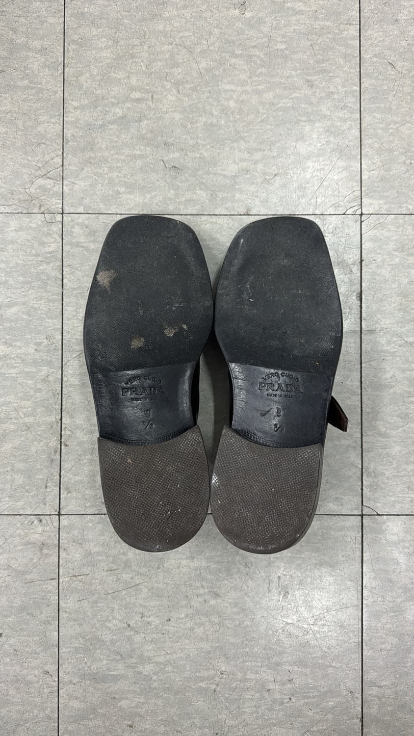 프라다 아카이브 버클 스퀘어토 로퍼 상품이미지6