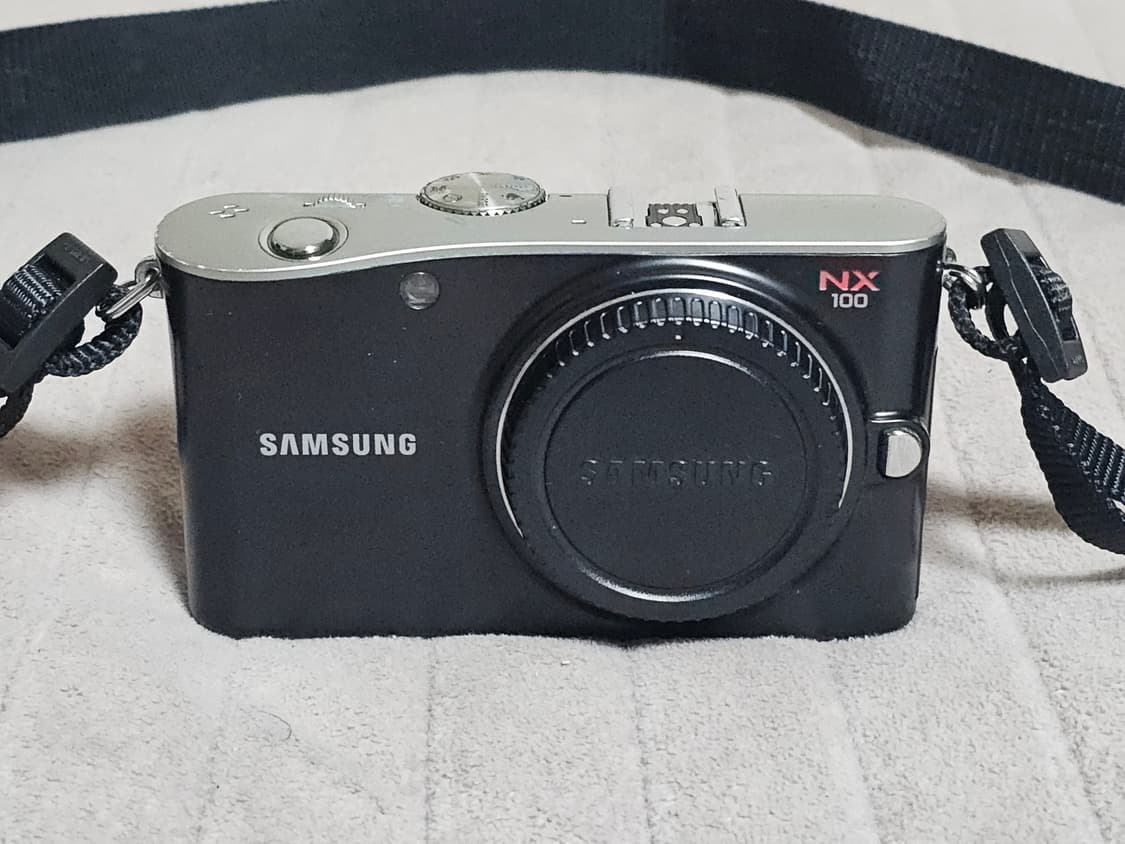 삼성 NX100 미러리스 카메라 바디 상품이미지1