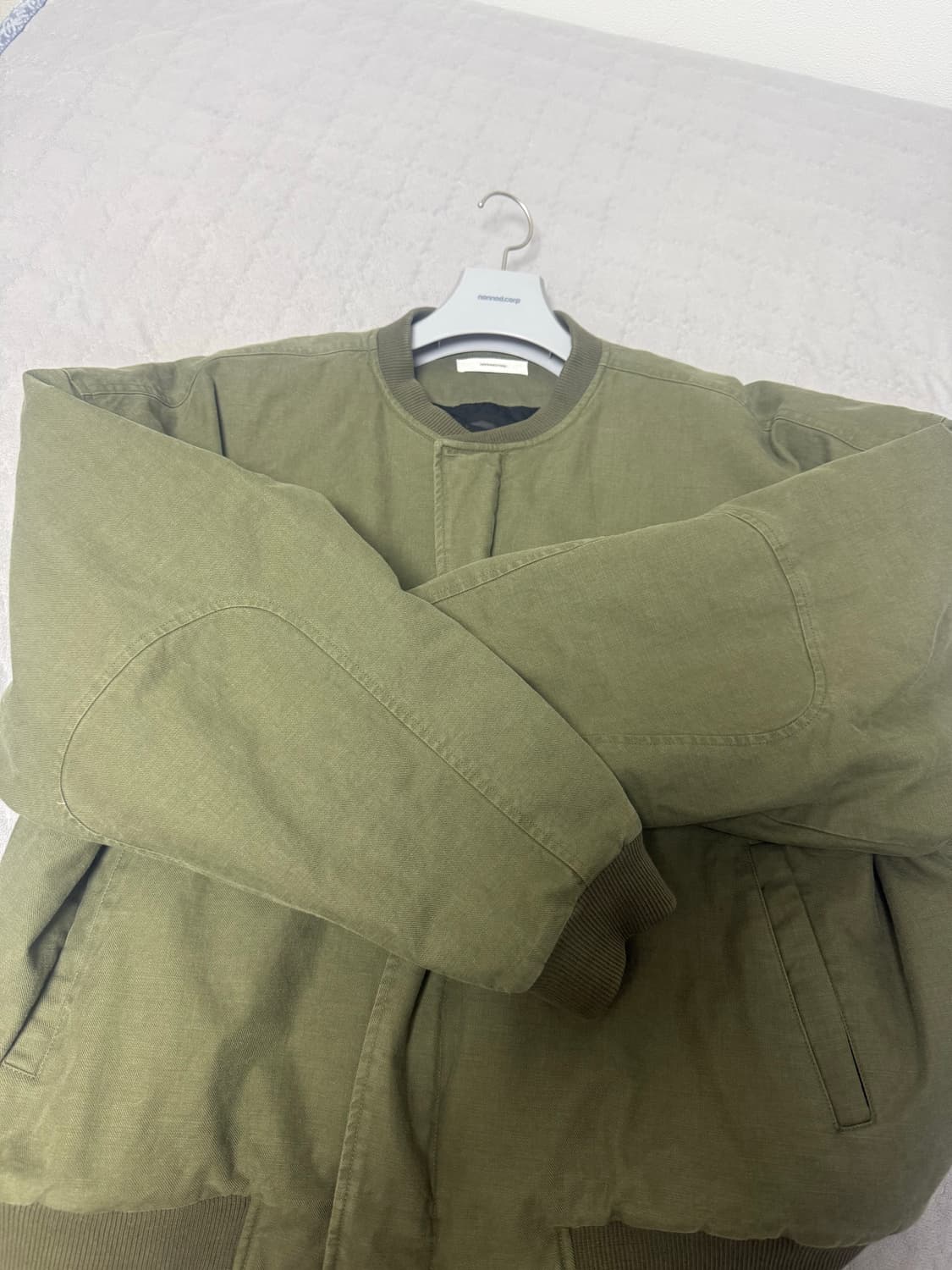 논노드 서퍼다이 서지 봄버 자켓 상품이미지1