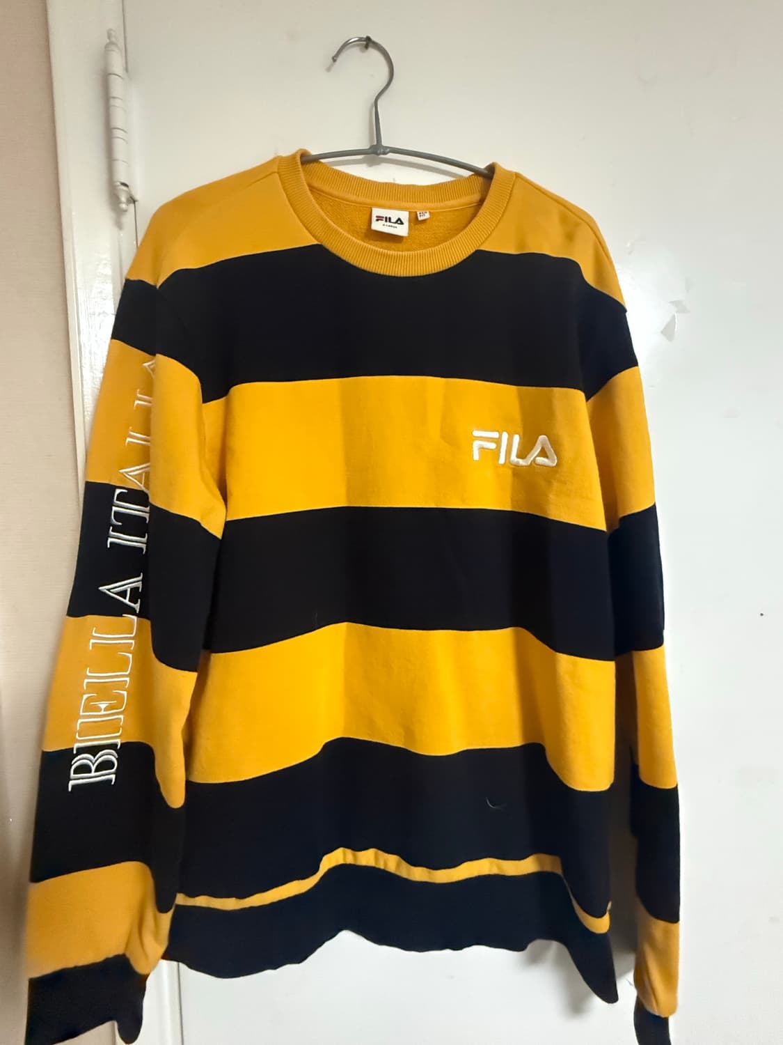 휠라 스트라이프 맨투맨 XL 상품이미지1