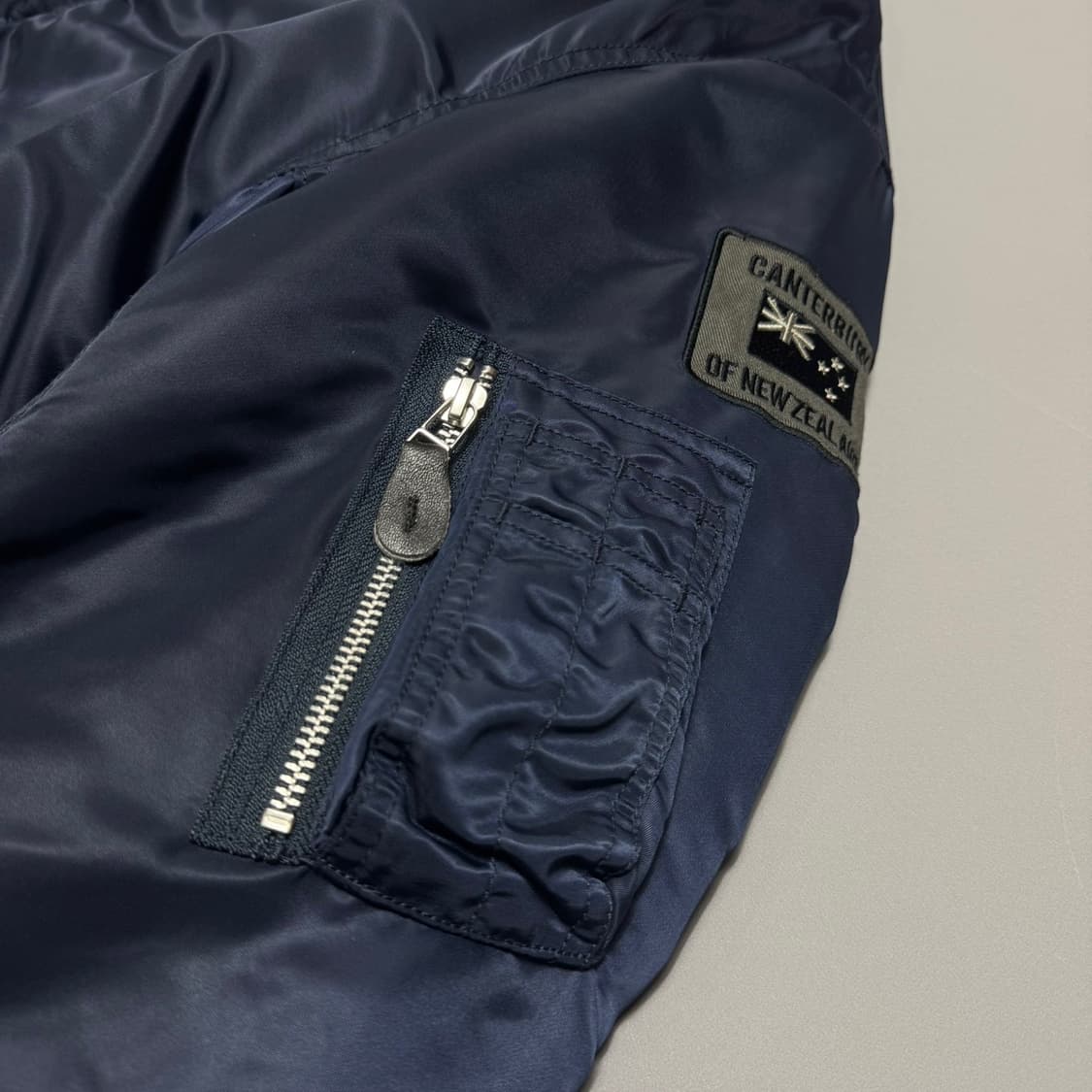 캔터베리 네이비컬러 나일론 양면 자수 패치로고 MA-1 플라이트 자켓 상품이미지5