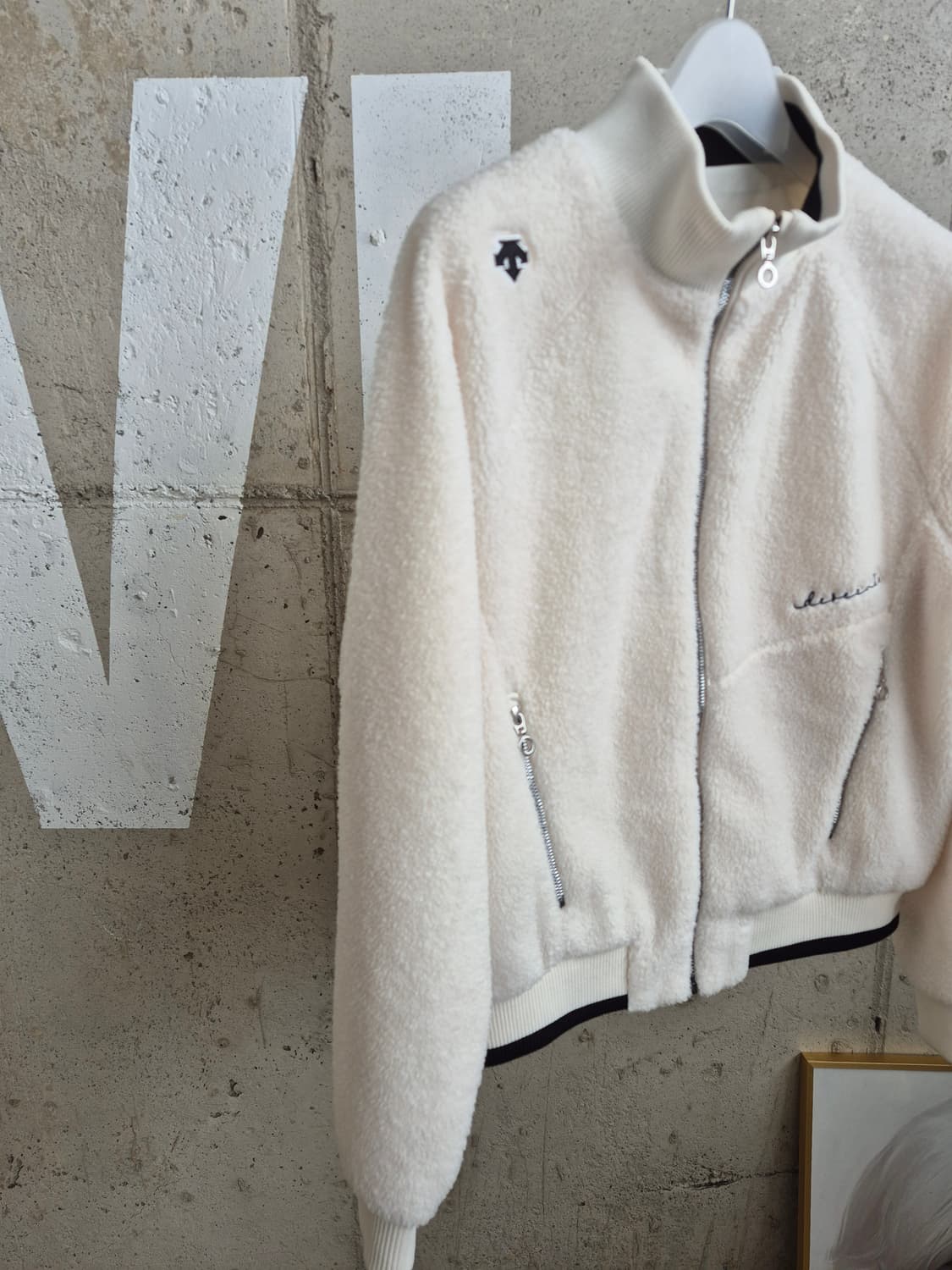 데상트 아이보리 뽀글이 플리스 자켓(S 상품이미지2