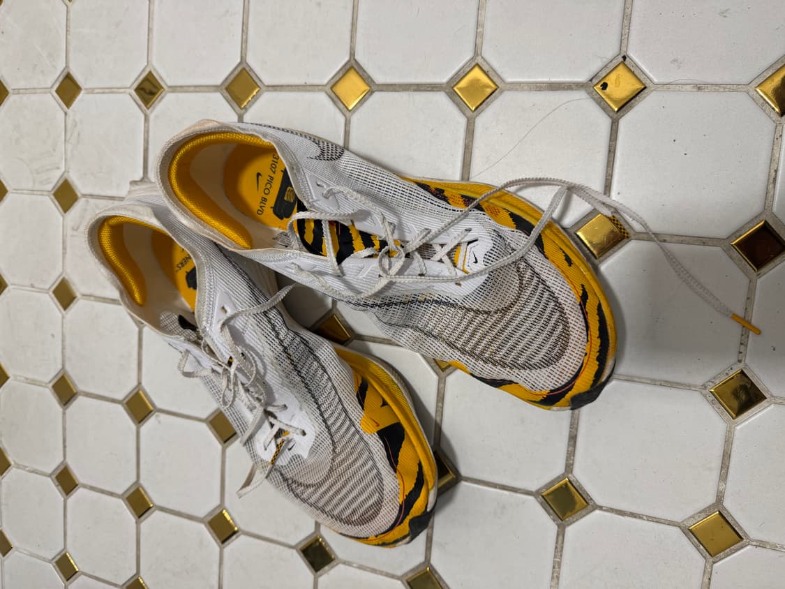 나이키 런닝화 320 상품이미지1