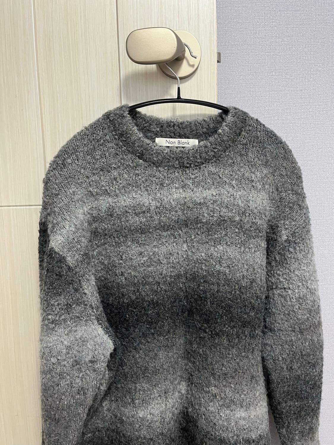 넌블랭크 니트 판매합니다. 상품이미지1